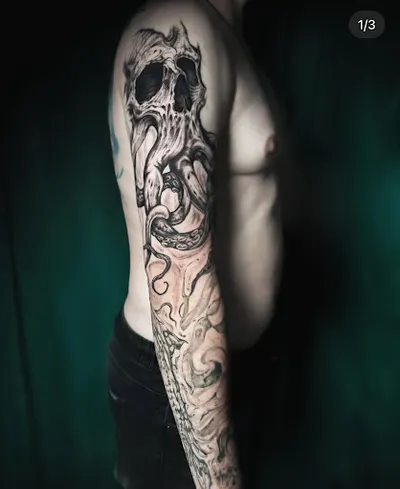 MAMA W SZOKU - Tattoo & Piercing